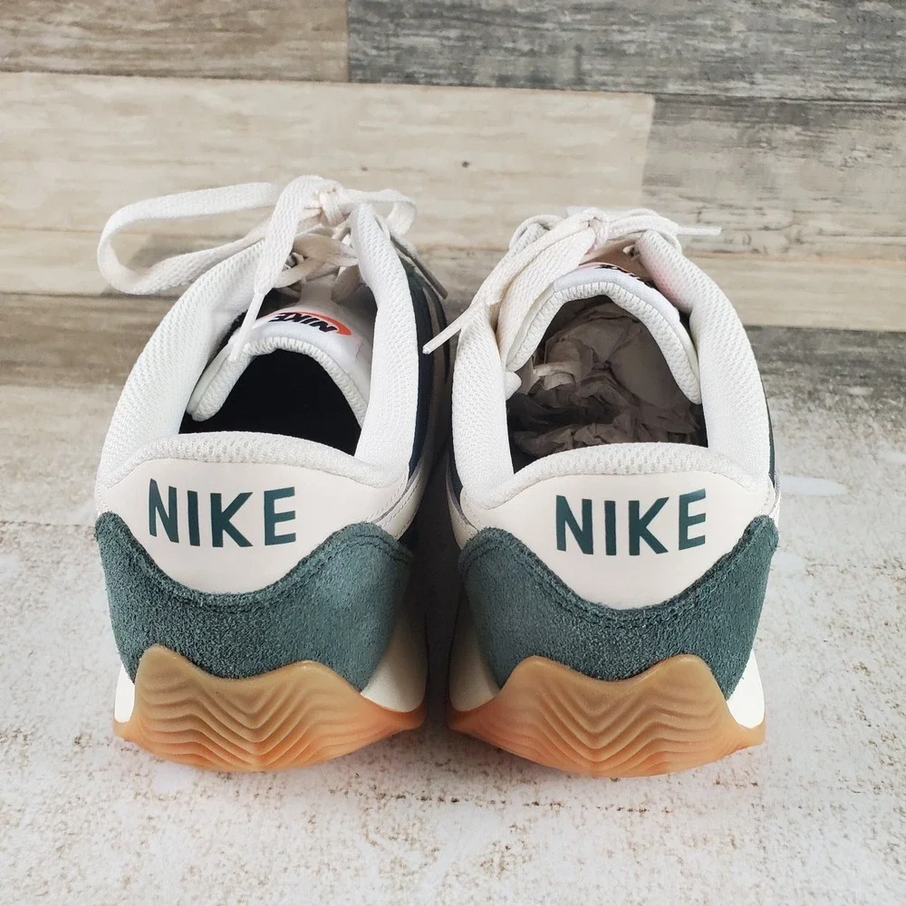 Nike Pacific Womens Shoes Sz 8 Running Green Ivory Gum Suede Lace Up Sneakers